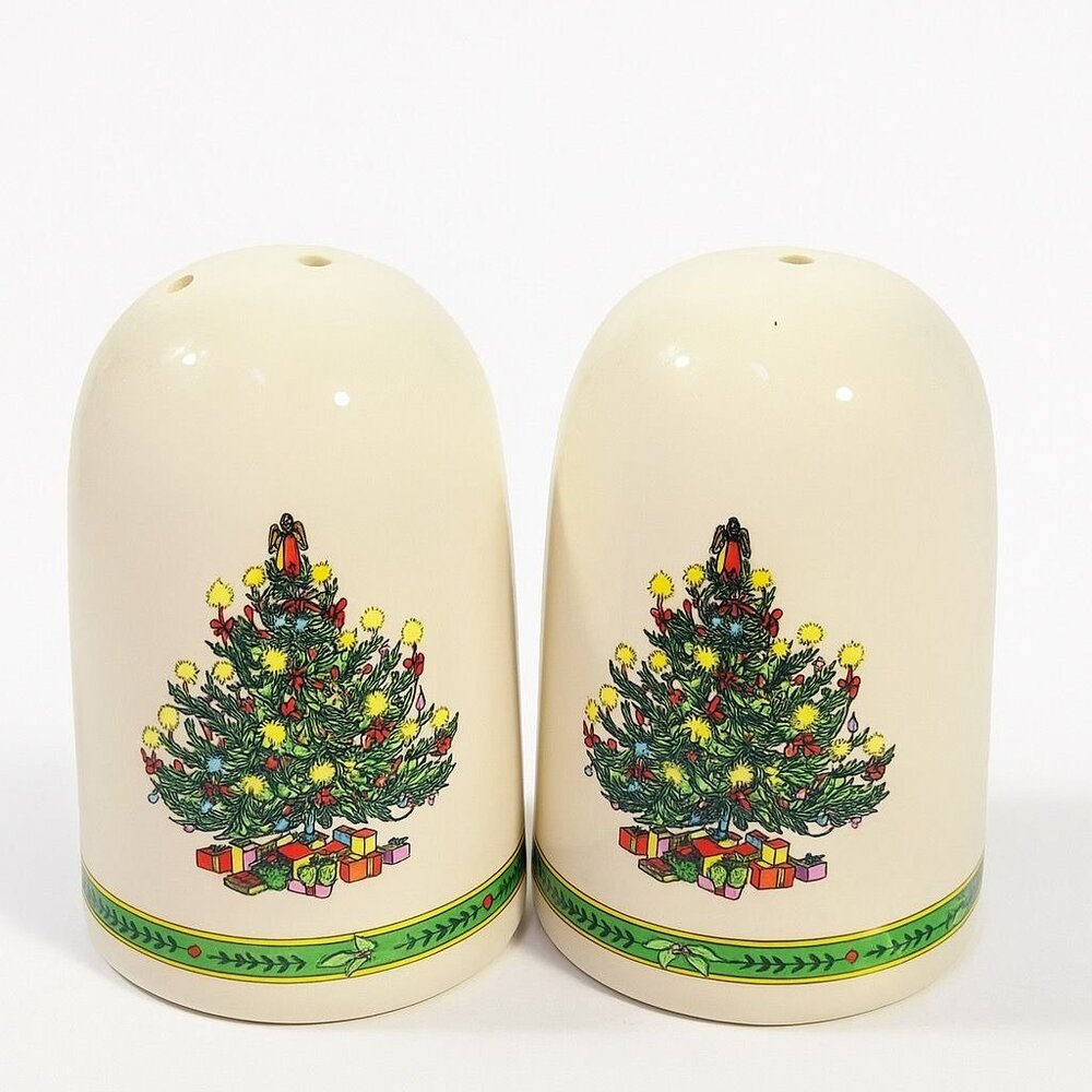 Vintage Russ Berrie Christmas Tree Ceramic Salt & Pepper Shakers Pair| Kitchen D